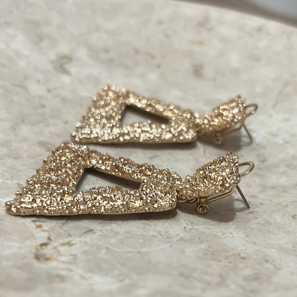 Zara Geometric Textured Earrings - Picture 3 of 5